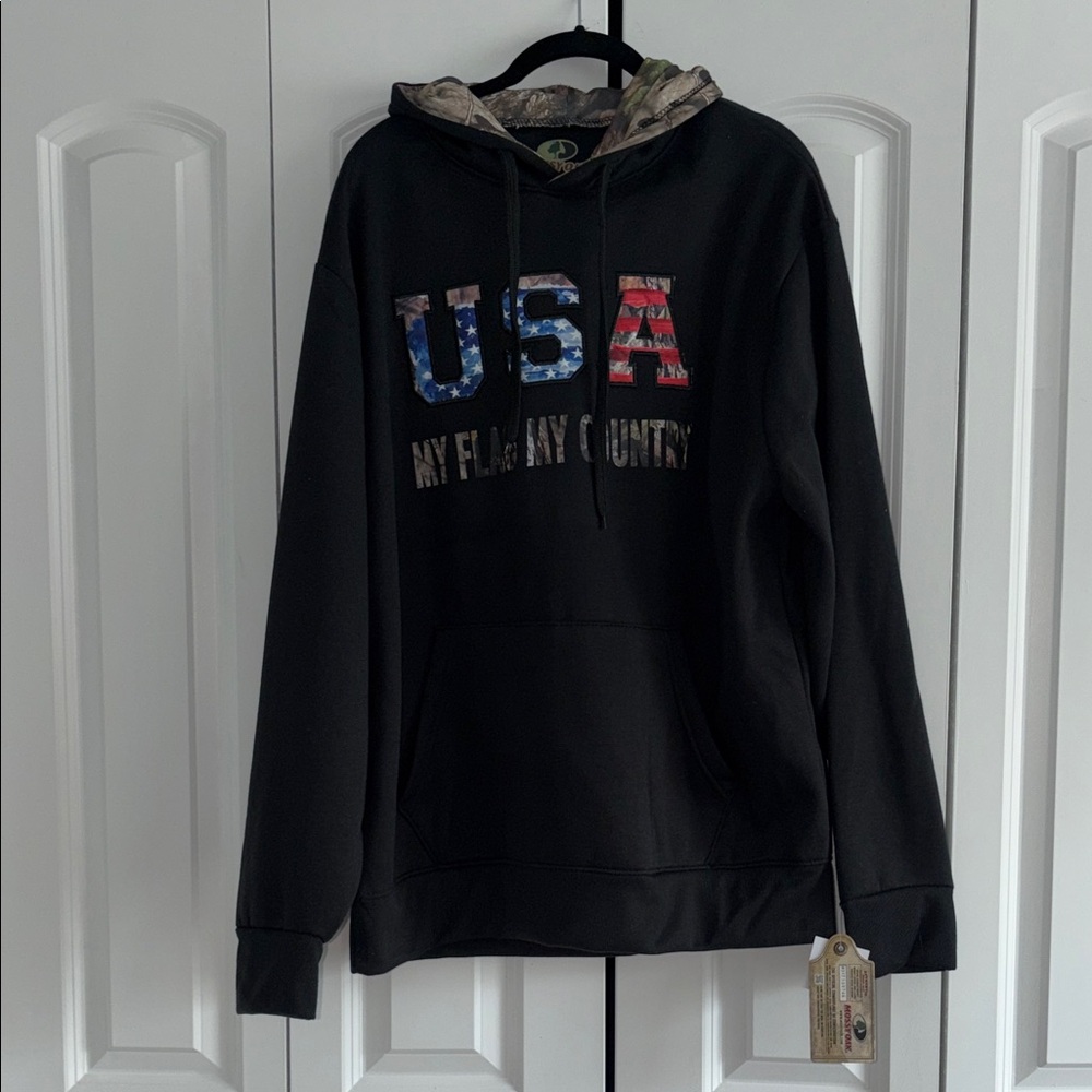Mossy Oak Black USA Graphic Hoodie